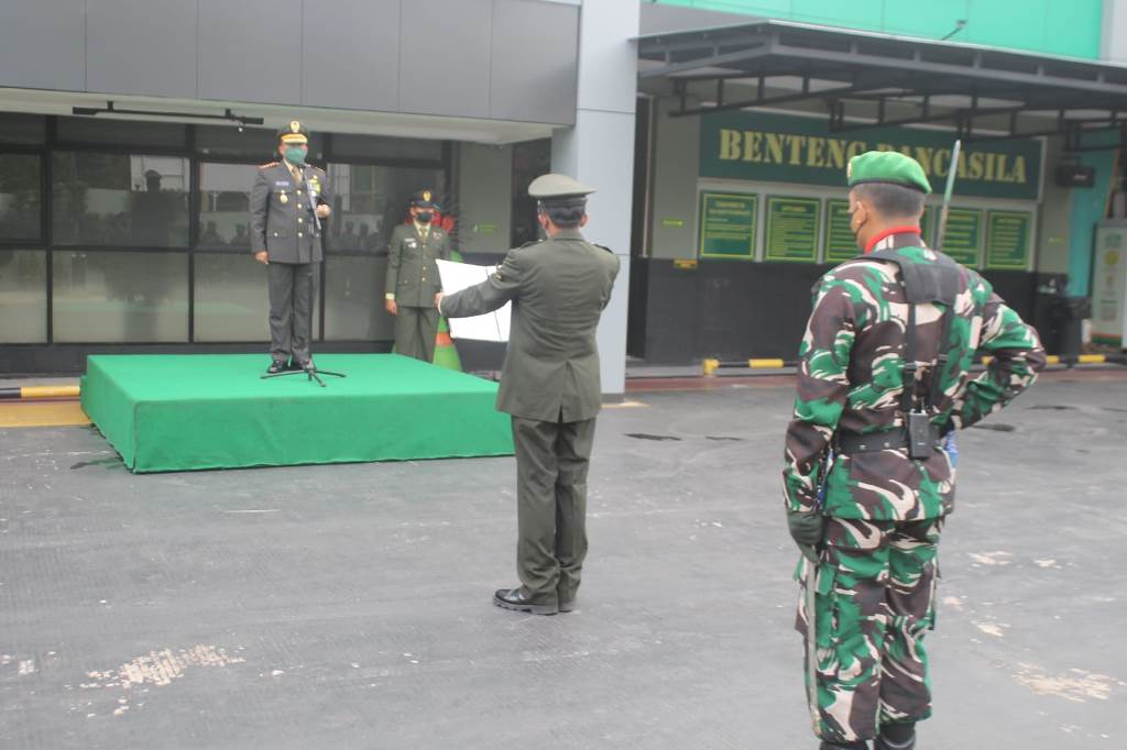 Upacara Peringatan Hari Pahlawan 10 November 2022 bertempat di Lapangan  Makodim 0503/JB.
