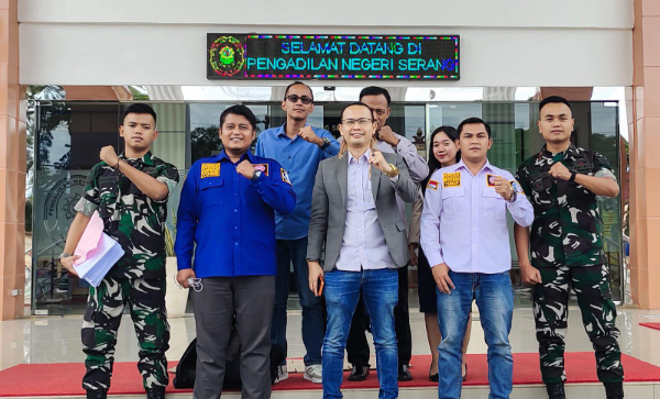 Suasana sidang di Pengadilan Negeri Serang saat pembacaan tuntutan terhadap mantan Direktur PDAM Lebak dalam kasus dugaan korupsi penyertaan modal.